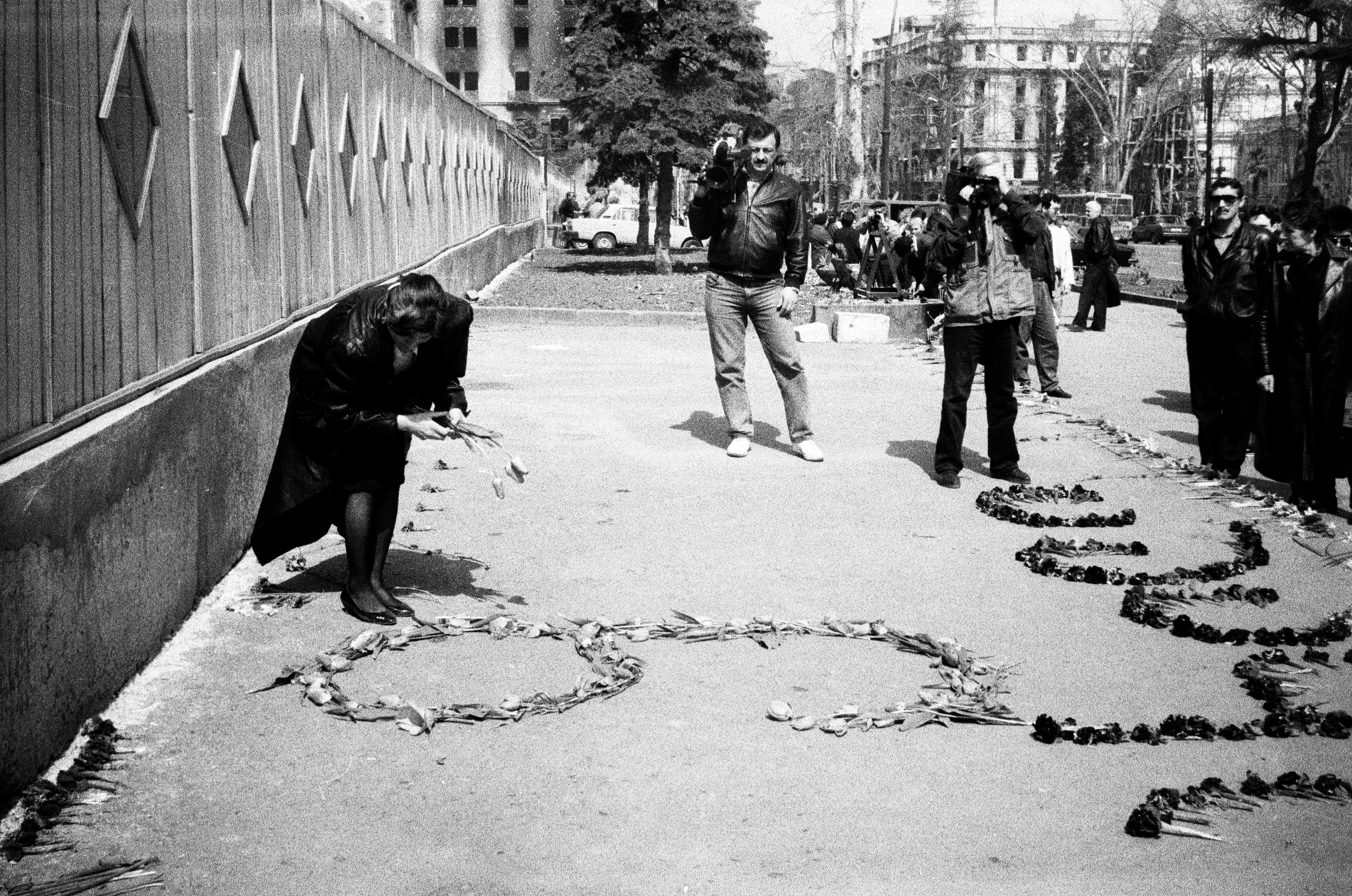 განსხვავებული 1992 წლის 9 აპრილი